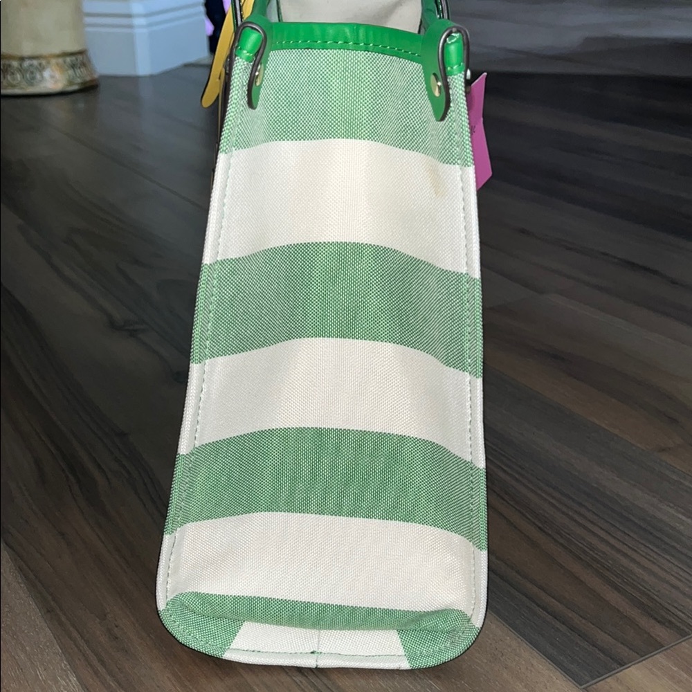 *SOLD* Kate Spade Green and White Cabana Tote - Picture 5 of 12